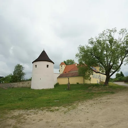Penzion Obecna Skola * Zumberk